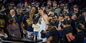 湖人快船阴阳合同争议：NBA风云再起，肖华态度突变，老板正面交锋